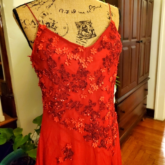 SCALA Designer Silk Dress - Picture 3 of 16